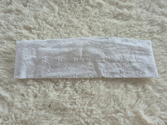 Bandeau en broderie anglaise