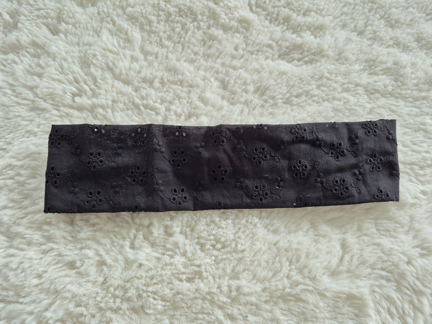 Bandeau en broderie anglaise