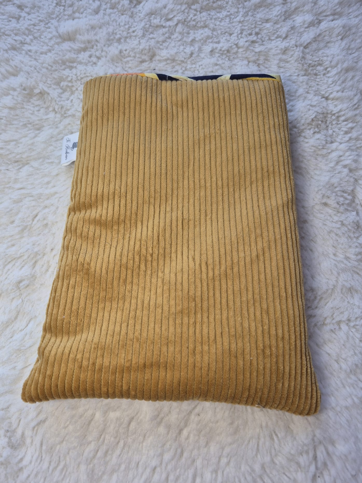 Pochette à livre en velours cotelé